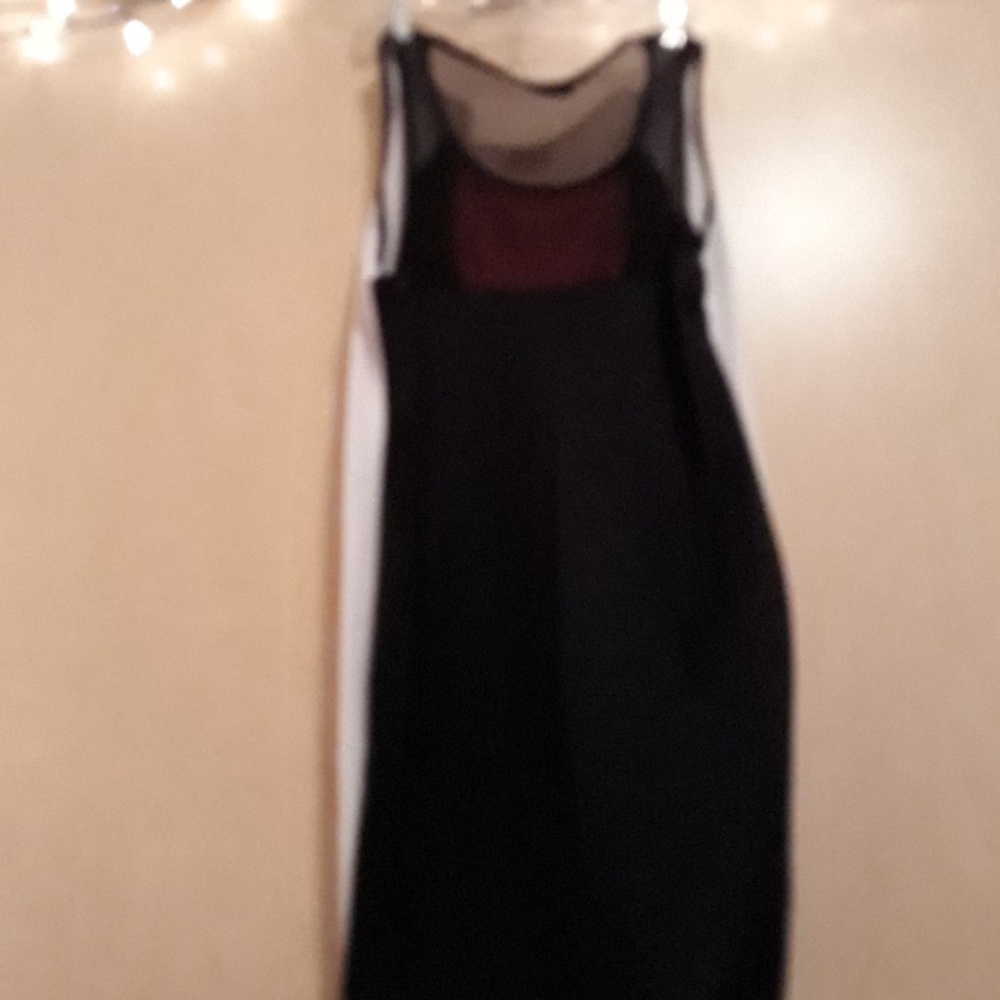 Dress - Picture 2 of 3
